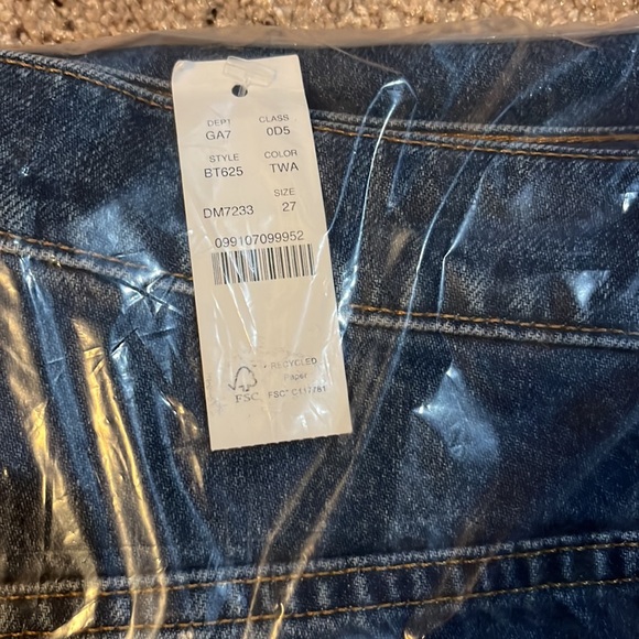 J.Crew Slouchy straight jean in Turney Wash - Picture 13 of 13